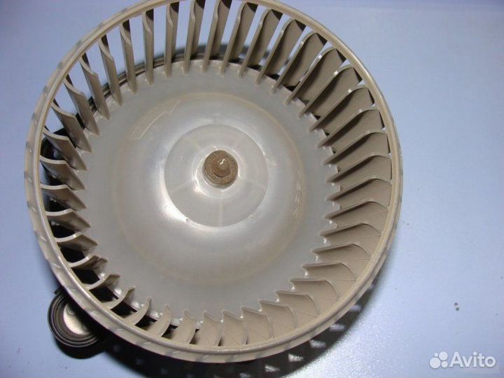 Мотор печки c крыльчаткой LADA Granta