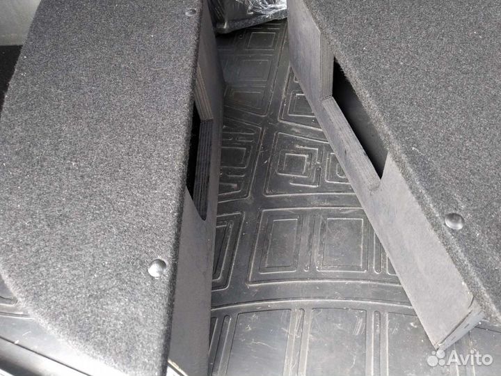 Доп. боксы в багажник для Mitsubishi Outlander 3