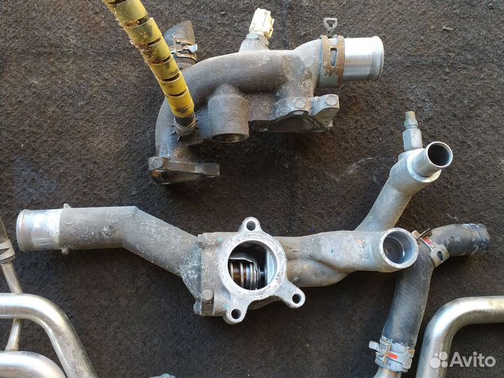 Корпус термостата lexus RX350