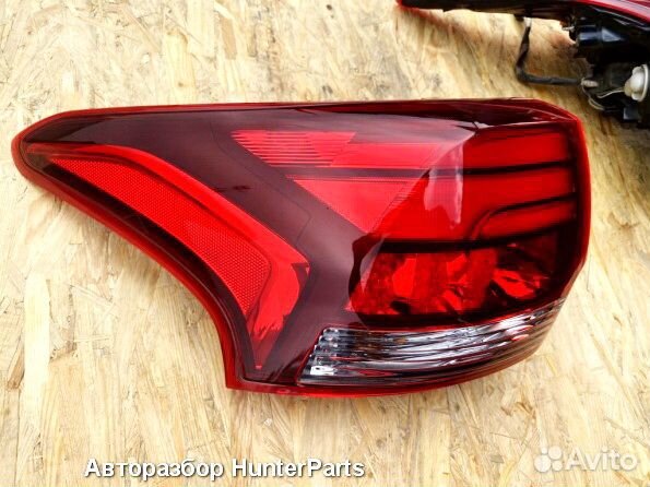 Mitsubishi Outlander 3 фонарь задний левый рест