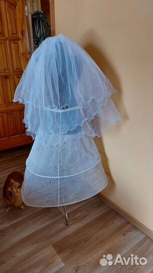 Свадебная фата и кольца для платья