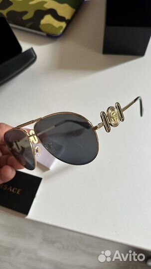 Солнцезащитные очки versace medusa