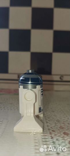 Лего оригинал R2-D2 с кривым принтом
