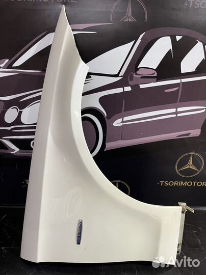 Крыло переднее правое w218 цвет 799U