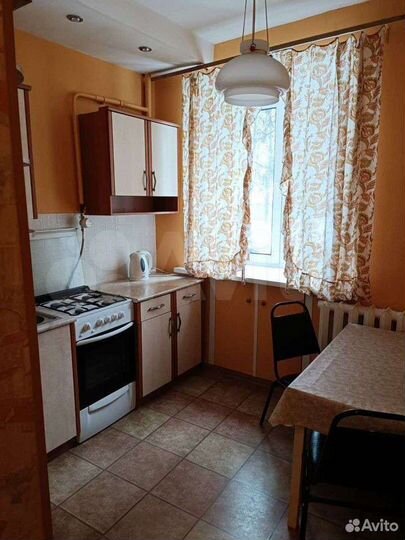 2-к. квартира, 43 м², 1/4 эт.