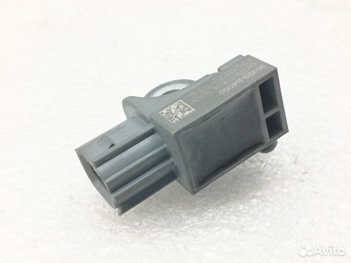 Датчик удара Kia Sportage 4 QL 2.0D D4HA 2016