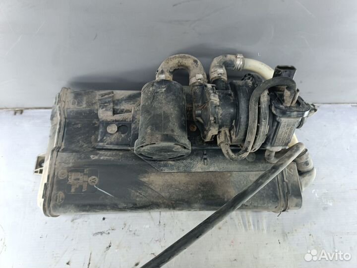 Фильтр паров топлива Volkswagen Jetta 4