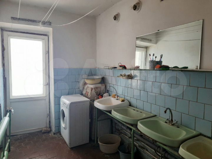 Комната 19 м² в 4-к., 5/5 эт.