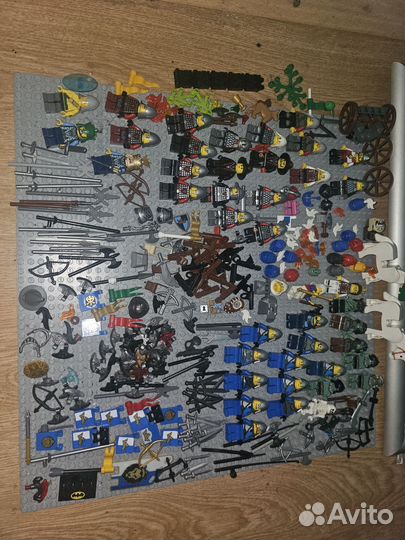 Lego минифигурки ориг.Кастл, рыцари,аксессуары бу