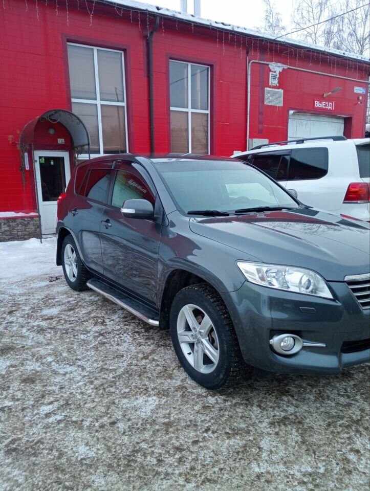 Toyota RAV4: фото владельца