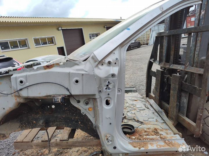 Боковая стойка кузова Acura Mdx YD1 J35A5 2004