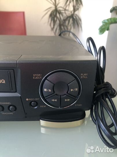 Видеомагнитофон hitachi кассетный Япония