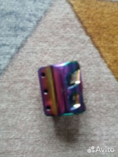 Зажим новый для трюкавого самоката