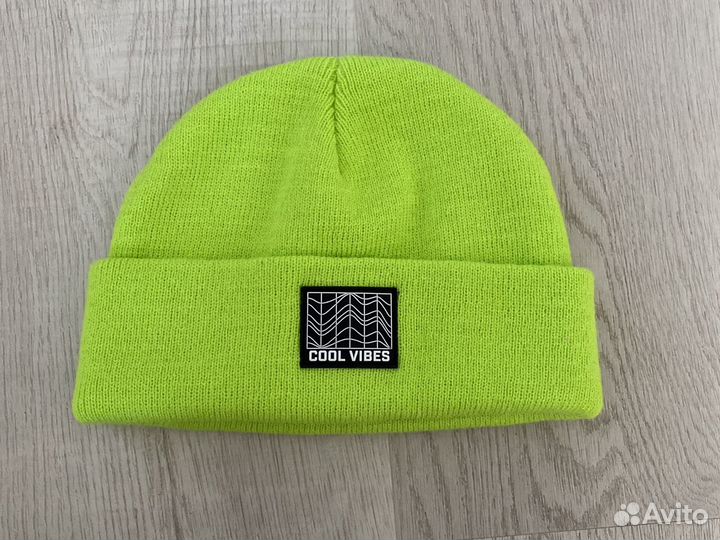 Новые шапки sinsay 5-8 лет