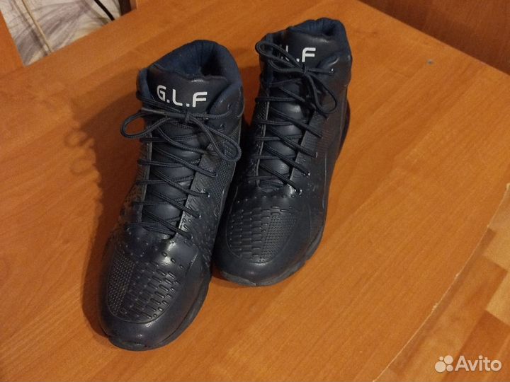 Мужские зимние кроссовки