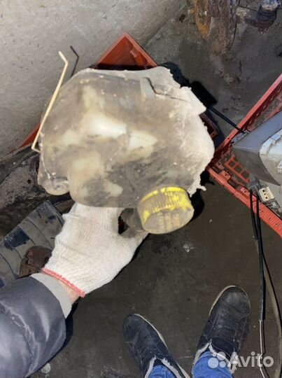 Бачок гидроусилитель mazda 323 Cba купе Z5