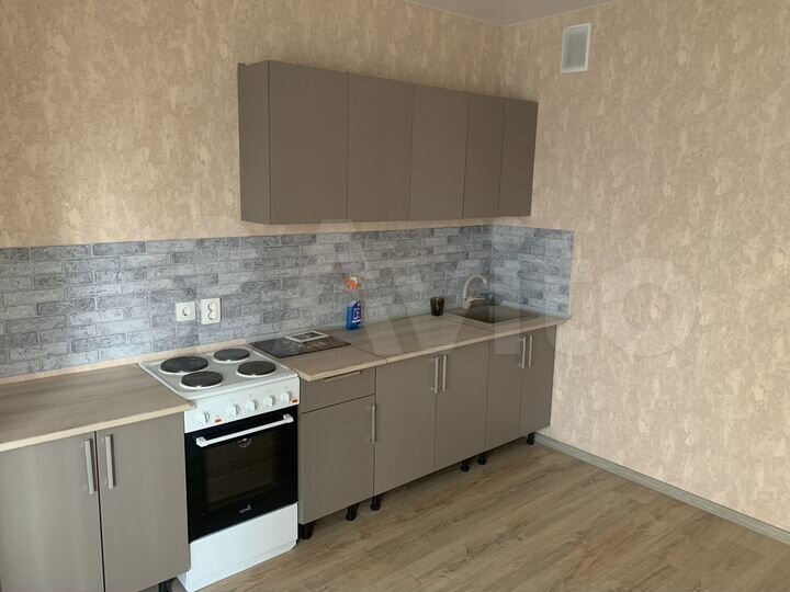 1-к. квартира, 40 м², 1/17 эт.