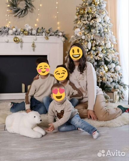 Новогодние свитера фемели лук