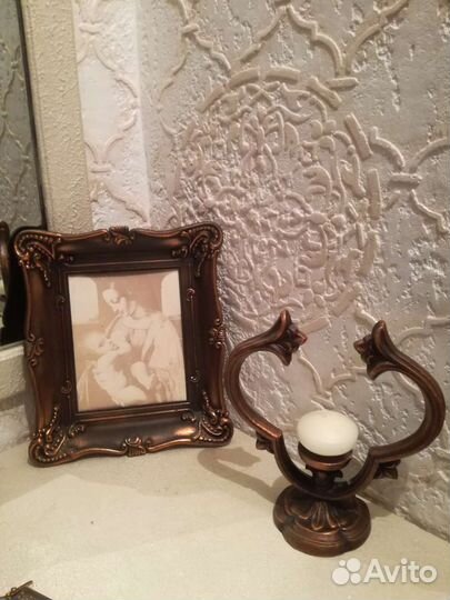 Старинное бронзовое зеркало и др