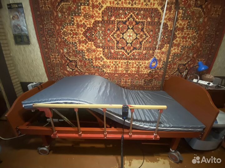 Медицинская кровать с электроприводом