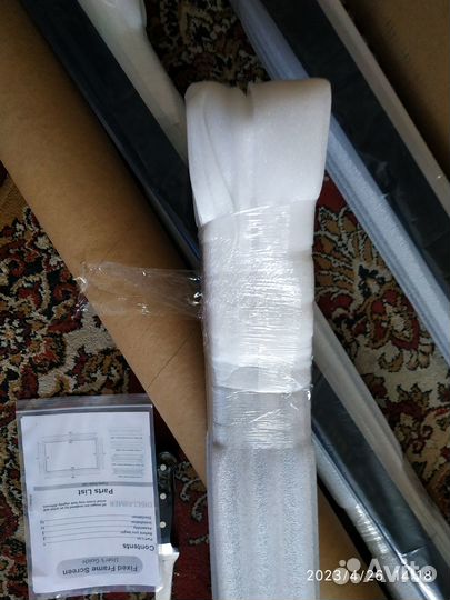 Projecta HomeScreen Deluxe126/ALR Black Crystal