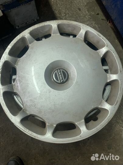 Колпак декоративный колеса XC70 S70 S80