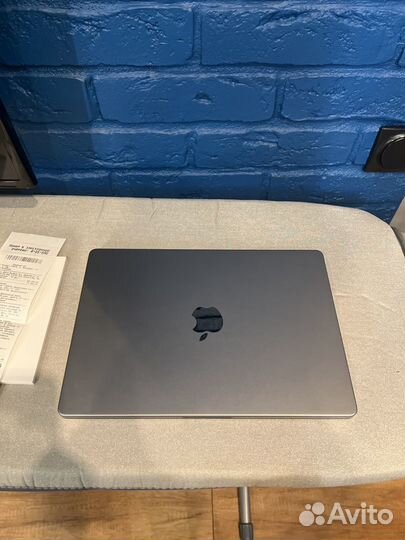 Apple macbook pro 14 m1 16gb ssd 512