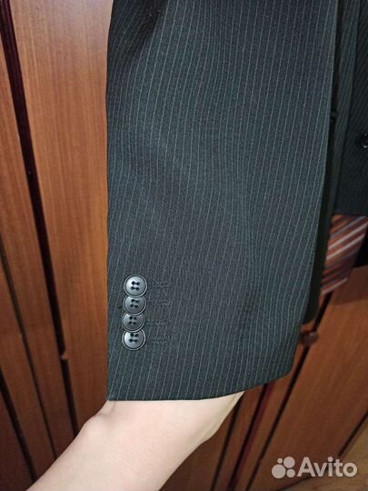 Мужской костюм в полоску