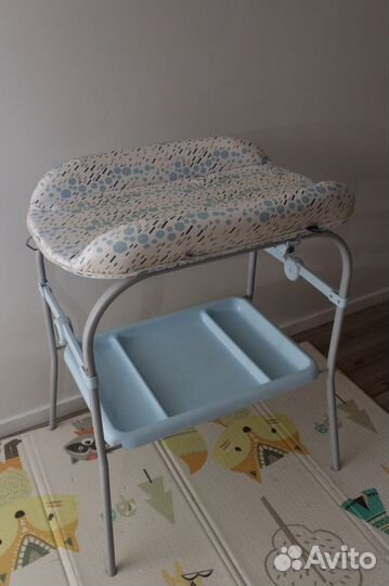 Пеленальный столик с ванночкой chicco