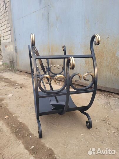 Дровница кованая