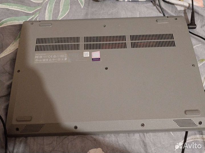 Ноутбук lenovo