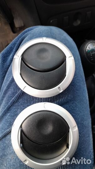 Дефлектор воздуховода и козырек renault логан