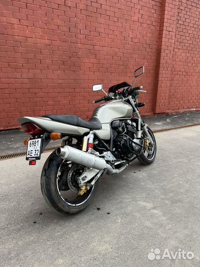 Honda CB 400 SF vtec 2
