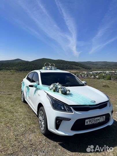 Прокат свадебных украшений на автомобиль