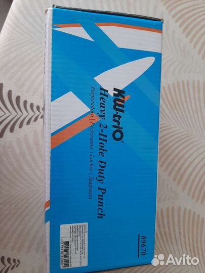 Дырокол мощный, до 70 листов