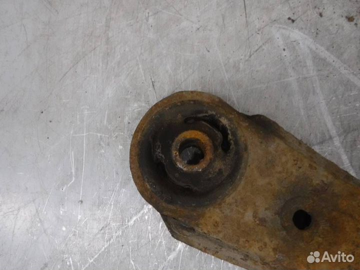 Рычаг передний 357407151