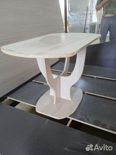 Журнальный столик без посредников