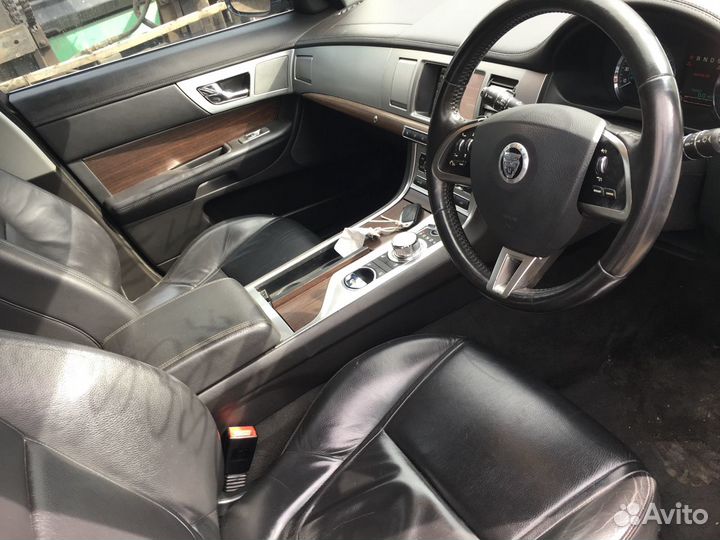 Jaguar XF в разборе
