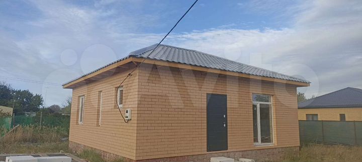 Дом 61 м² на участке 5 сот.