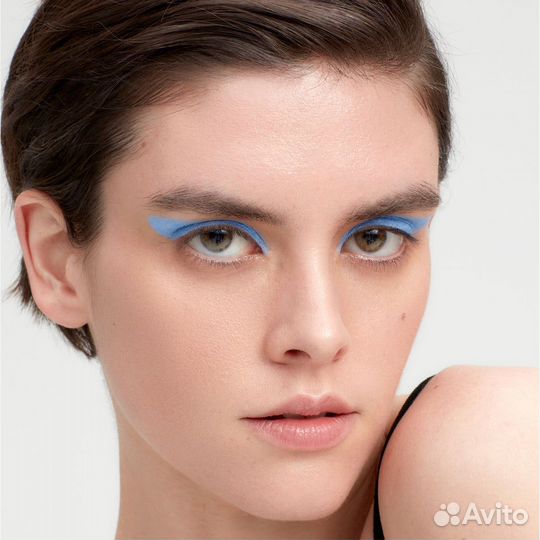 Тени-Карандаш Victoria Beckham Cornflower