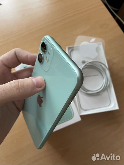 iPhone 11, 64 ГБ