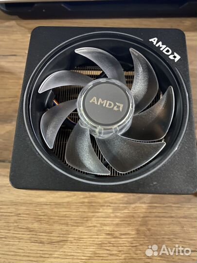 Кулер для процессора AMD Wraith prism