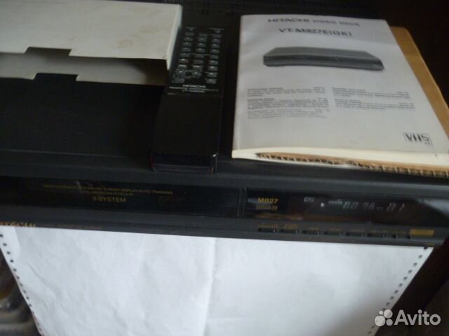 Видео дека hitachi VT-M827E(GK)