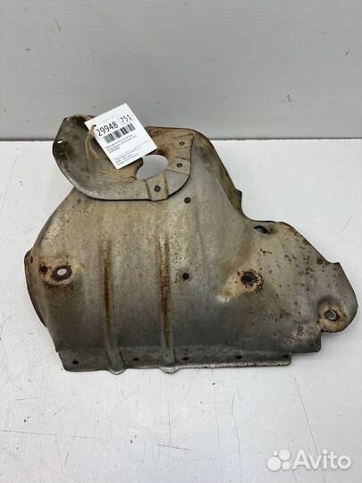 Кожух выпускного коллектора Nissan Bassara JU30