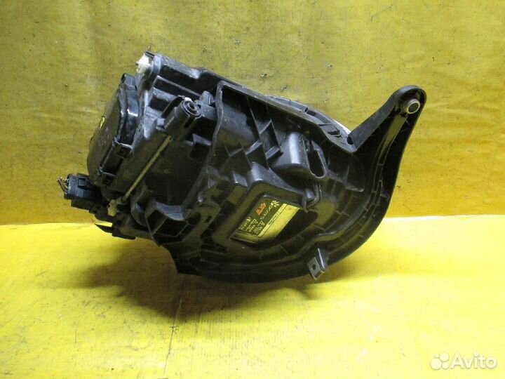 Фара левая Volkswagen New beetle 5C