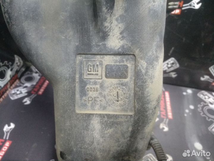 Бачок омывателя Opel Astra H Z16X