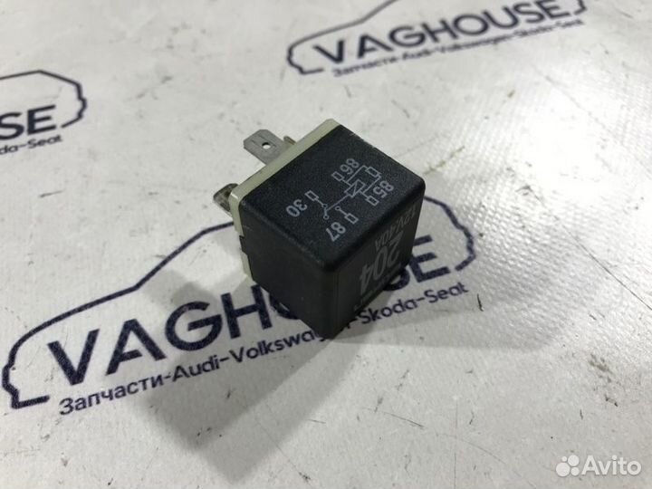 Реле Audi S8 D2 4D 4.2 2000