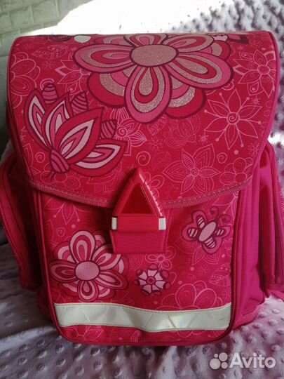 Рюкзак школьный для девочки новый