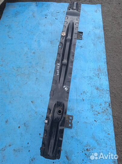 Усилитель переднего бампера BMW 3-серия E90/E91