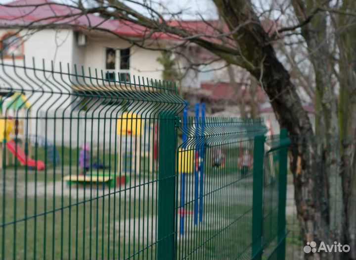 Забор металлический работа по договору под ключ